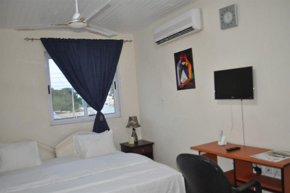 Tribeca Hotel Ghana Accra Esterno foto