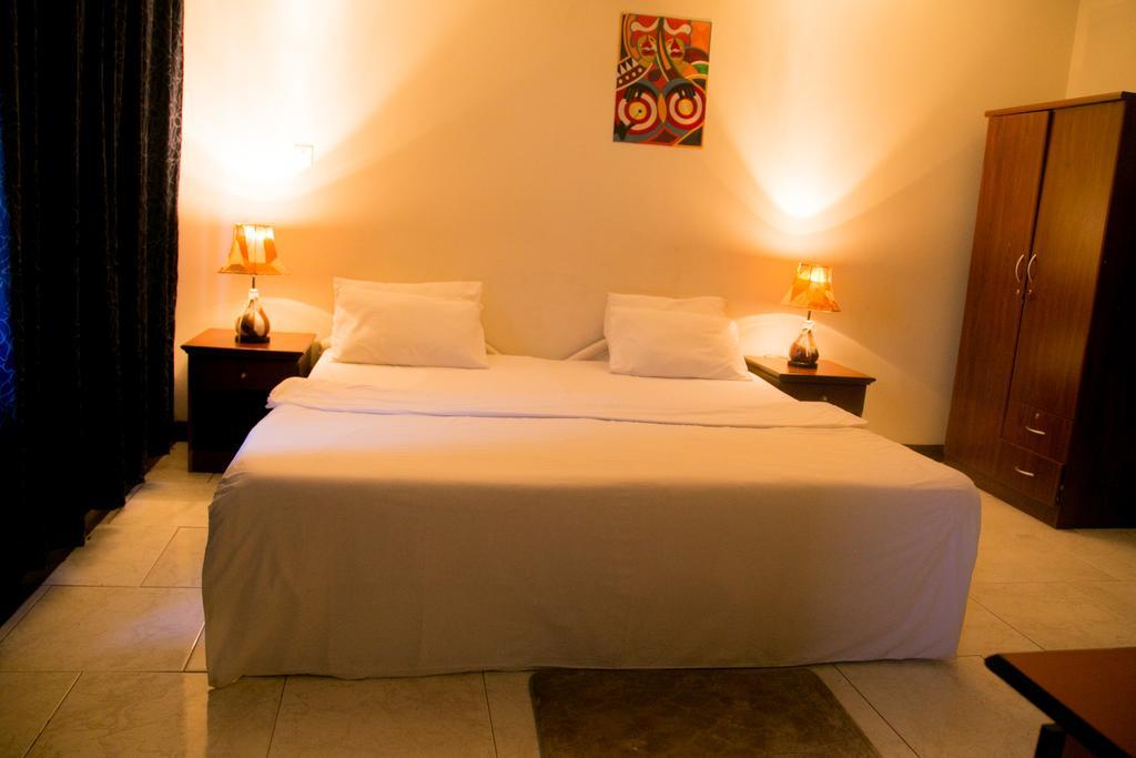 Tribeca Hotel Ghana Accra Esterno foto